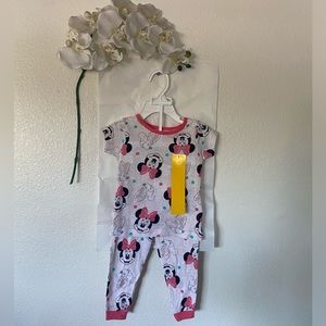 Minnie Mouse matching set